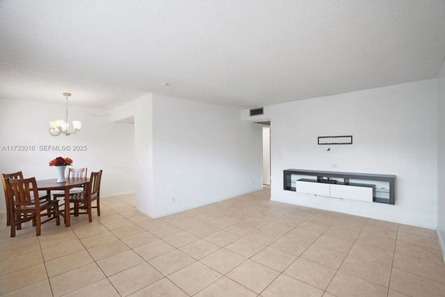 151 SW 135th Terrace 302T, Pembroke Pines, FL 33027