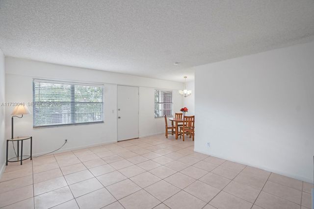 151 SW 135th Terrace 302T, Pembroke Pines, FL 33027