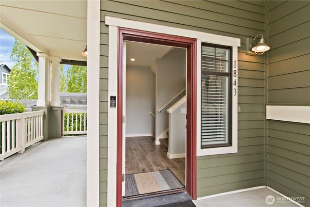 1843 NE Kenyon Court, Issaquah, WA 98029