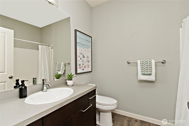 1843 NE Kenyon Court, Issaquah, WA 98029