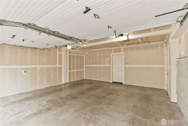 1843 NE Kenyon Court, Issaquah, WA 98029