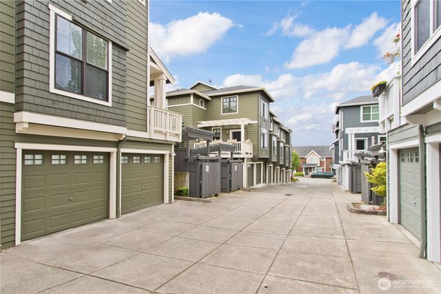 1843 NE Kenyon Court, Issaquah, WA 98029