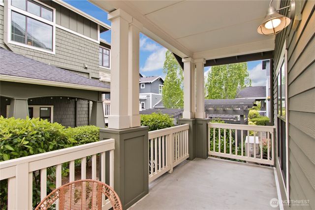 1843 NE Kenyon Court, Issaquah, WA 98029