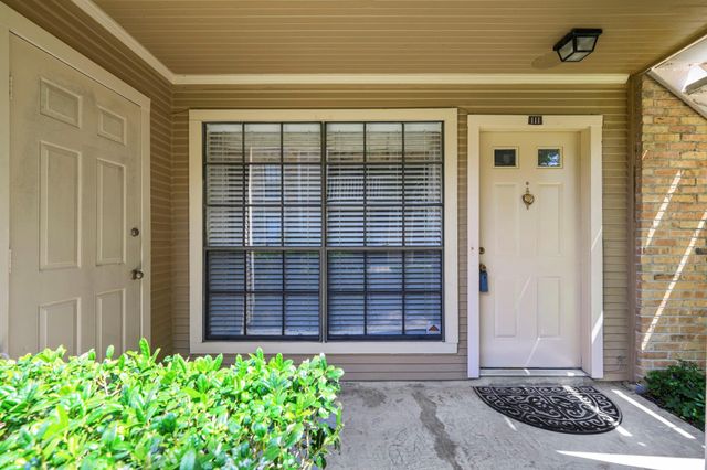 1311 Antoine Drive 111, Houston, TX 77055