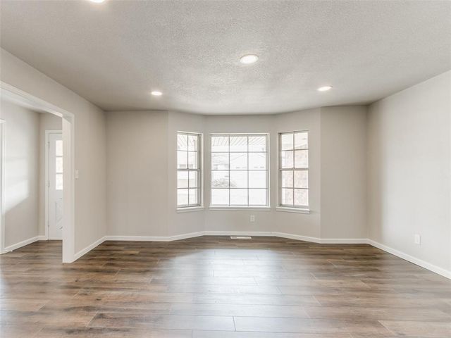 4019 NW 58th Street, Oklahoma City, OK 73112