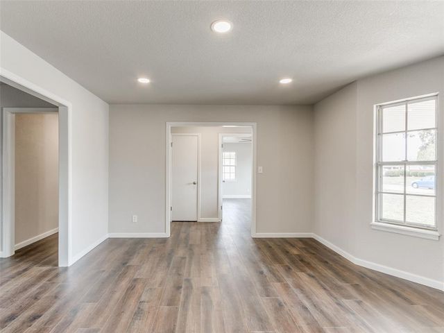 4019 NW 58th Street, Oklahoma City, OK 73112