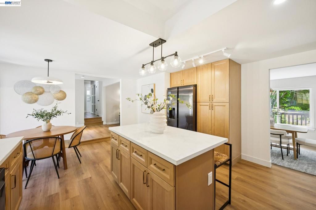 Image 10 of property listing at 31067 Palomares Rd, Castro Valley, CA 94552