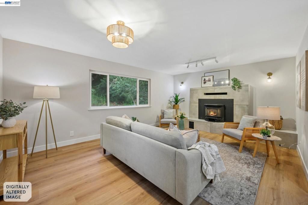 Image 25 of property listing at 31067 Palomares Rd, Castro Valley, CA 94552