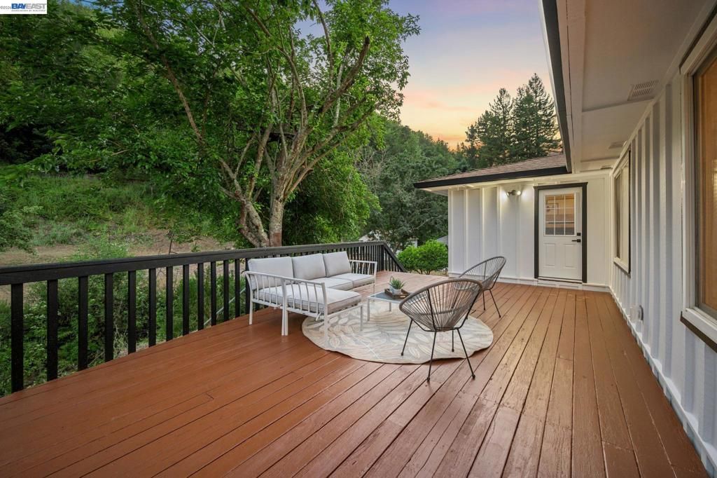 Image 45 of property listing at 31067 Palomares Rd, Castro Valley, CA 94552
