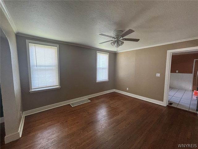 172 Erie Street, Lockport City, NY 14094