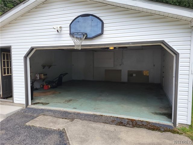 172 Erie Street, Lockport City, NY 14094