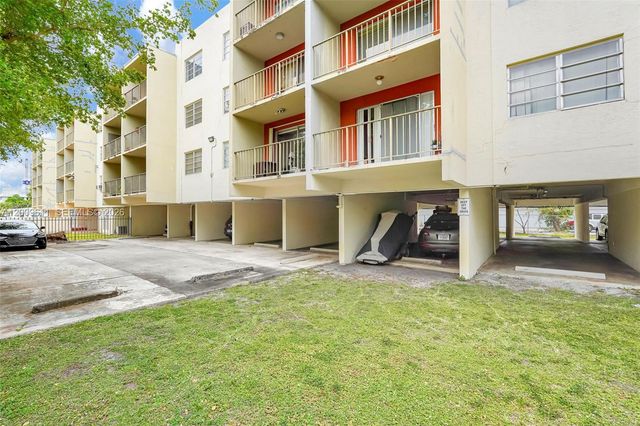 1225 NE 124th St 49C, North Miami, FL 33161