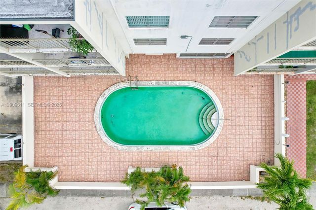 1225 NE 124th St 49C, North Miami, FL 33161