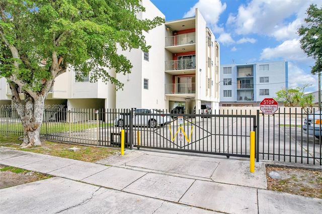 1225 NE 124th St 49C, North Miami, FL 33161