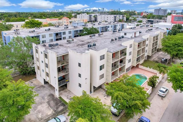1225 NE 124th St 49C, North Miami, FL 33161