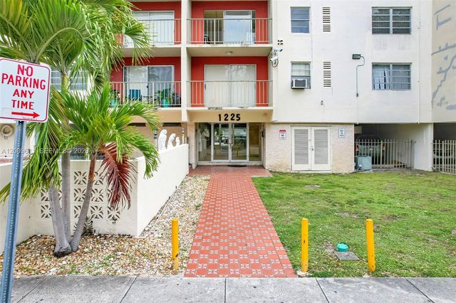 1225 NE 124th St 49C, North Miami, FL 33161