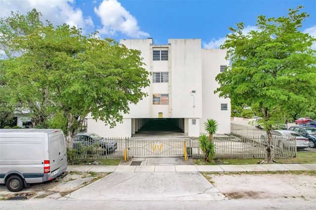 1225 NE 124th St 49C, North Miami, FL 33161