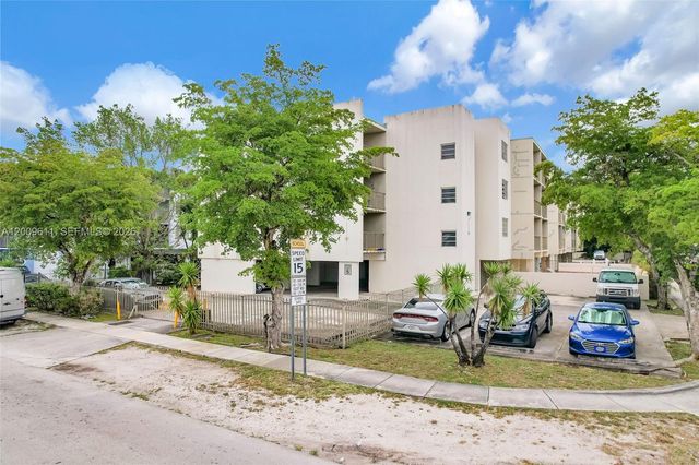1225 NE 124th St 49C, North Miami, FL 33161