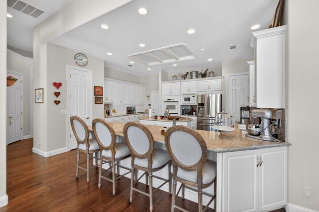 2575 W Beechwood Avenue, Fresno, CA 93711