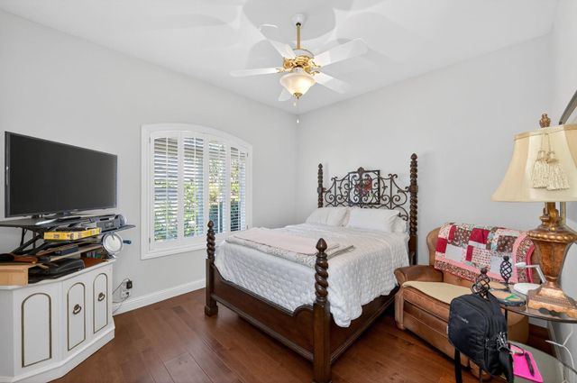 2575 W Beechwood Avenue, Fresno, CA 93711