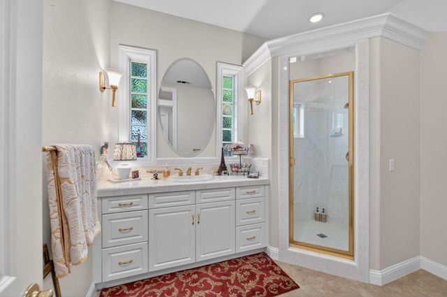 2575 W Beechwood Avenue, Fresno, CA 93711