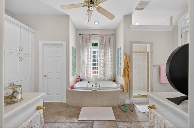 2575 W Beechwood Avenue, Fresno, CA 93711