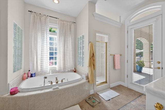 2575 W Beechwood Avenue, Fresno, CA 93711