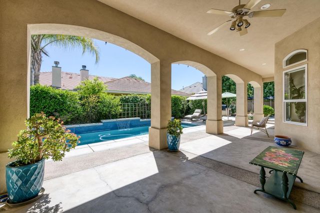 2575 W Beechwood Avenue, Fresno, CA 93711