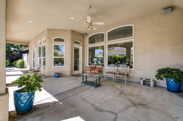 2575 W Beechwood Avenue, Fresno, CA 93711