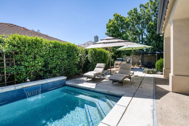 2575 W Beechwood Avenue, Fresno, CA 93711