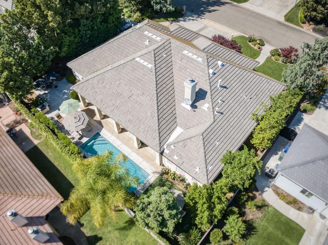 2575 W Beechwood Avenue, Fresno, CA 93711