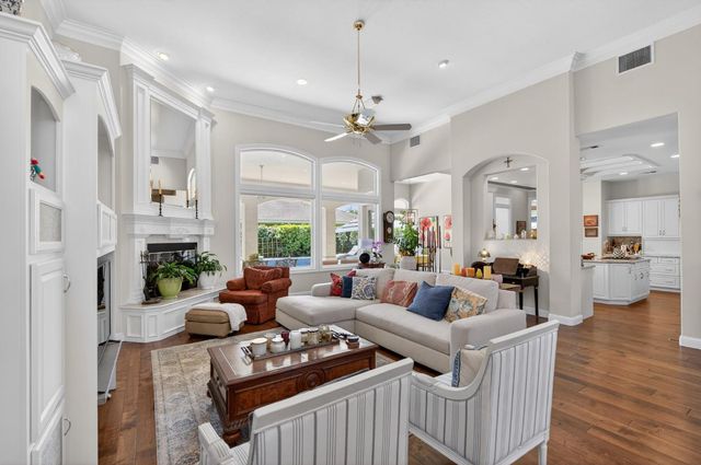 2575 W Beechwood Avenue, Fresno, CA 93711