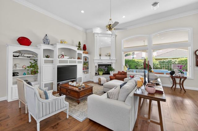 2575 W Beechwood Avenue, Fresno, CA 93711