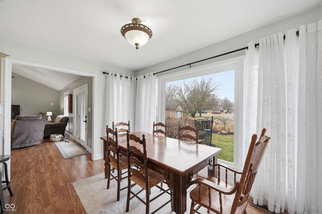 209 N Copperwood Court, Muncie, IN 47304