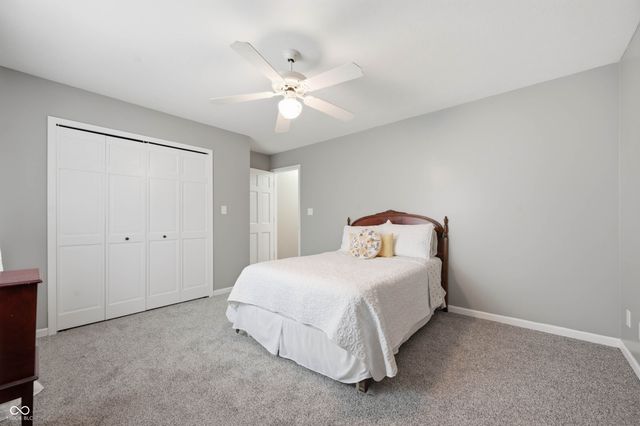 209 N Copperwood Court, Muncie, IN 47304