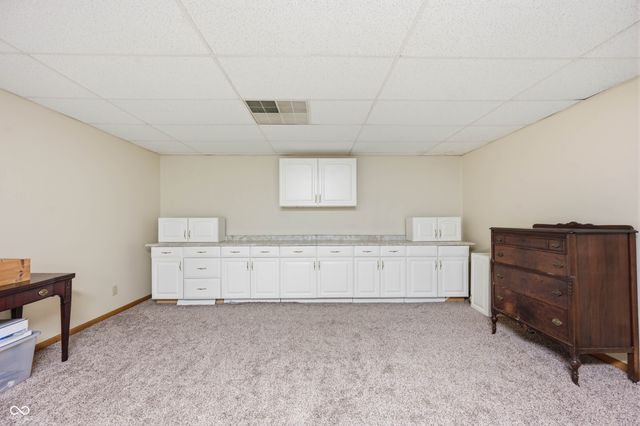 209 N Copperwood Court, Muncie, IN 47304