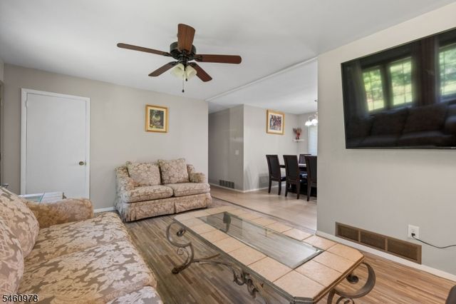 990 Croton Rd, Franklin Twp., NJ 08867
