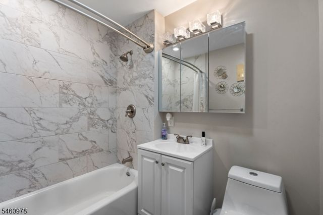 990 Croton Rd, Franklin Twp., NJ 08867