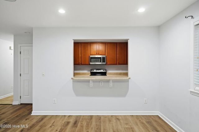 6328 Wrightsville Avenue D6, Wilmington, NC 28403