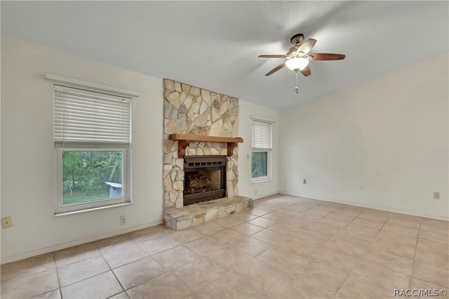 11587 W Timberlane Drive, Homosassa, FL 34448