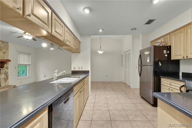 11587 W Timberlane Drive, Homosassa, FL 34448