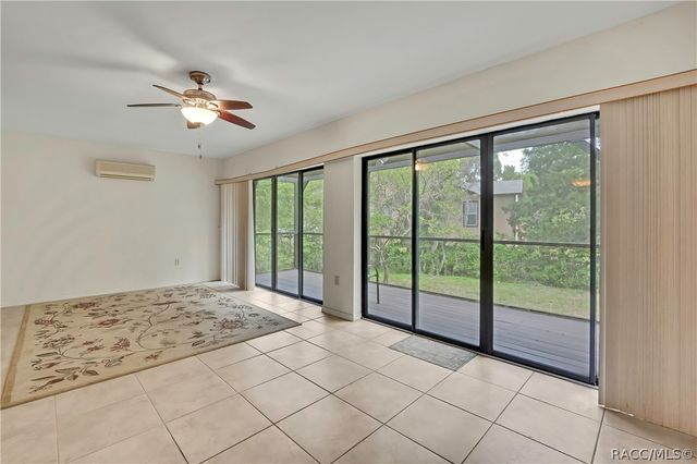 11587 W Timberlane Drive, Homosassa, FL 34448