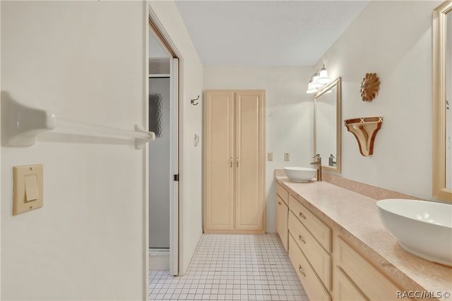 11587 W Timberlane Drive, Homosassa, FL 34448