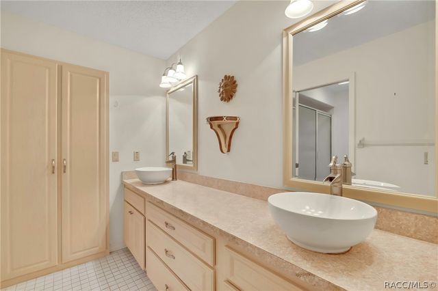 11587 W Timberlane Drive, Homosassa, FL 34448