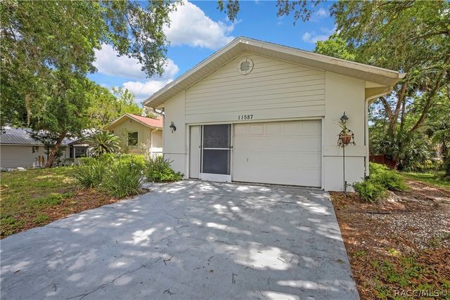 11587 W Timberlane Drive, Homosassa, FL 34448