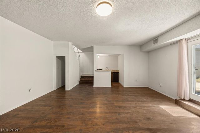 4425 Sunflower Avenue, Las Vegas, NV 89120