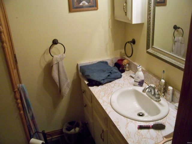 2401 Greentree Lane, Kokomo, IN 46902