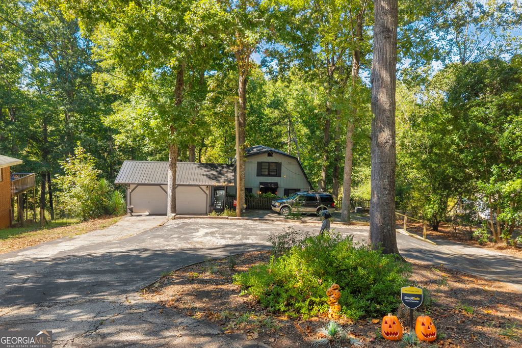 381 Bow Drive, Lavonia, GA 30553 — exterior
