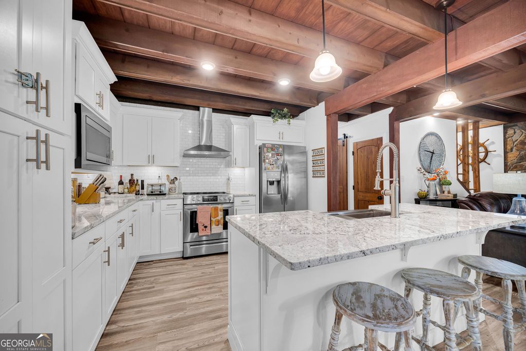 381 Bow Drive, Lavonia, GA 30553 — photo 4