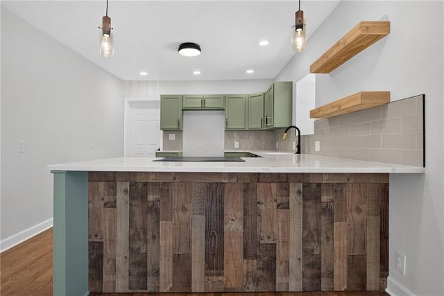 2904 NE Parvin Road, Kansas City, MO 64117